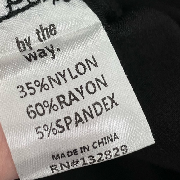 by the way Little Black Dress Sheer Balloon Long Sleeves V-Neck Mini Dress | XS - Picture 7 of 8